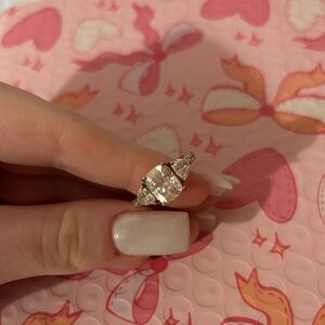 Elegant Silver Women's Ring